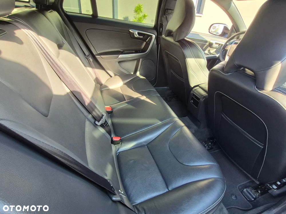 Volvo V60 D2 - 8