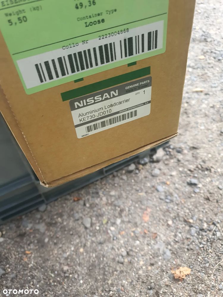bagażnik dachowy Nissan Qashqai I J10 KE730-JD010 Podstawowy aluminiowy bagażnik dachowy bez relingów Nissan Qashqai J10 - 10