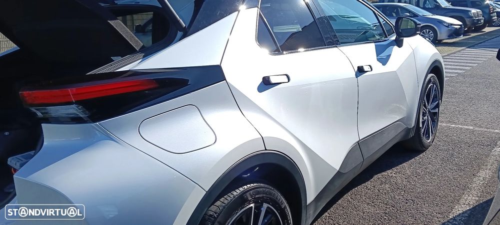 Toyota C-HR 2.0 Hybrid Square Collection - 4