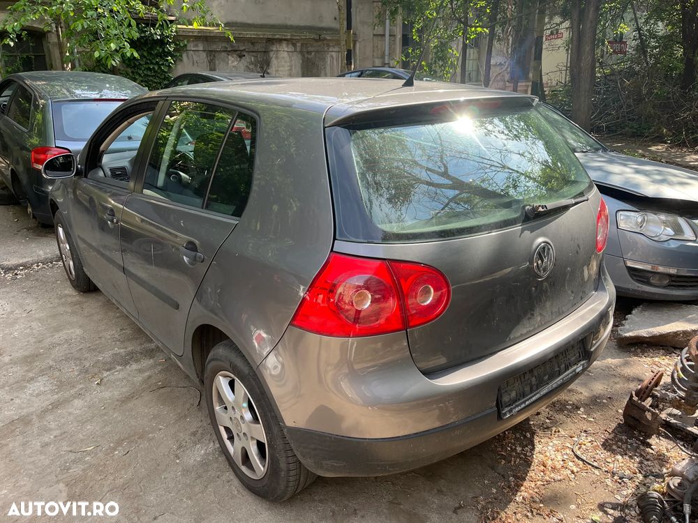 Dezmembrez VW Volkswagen Golf 5 1,4 benzina BCA gri verzui LA7T - 9