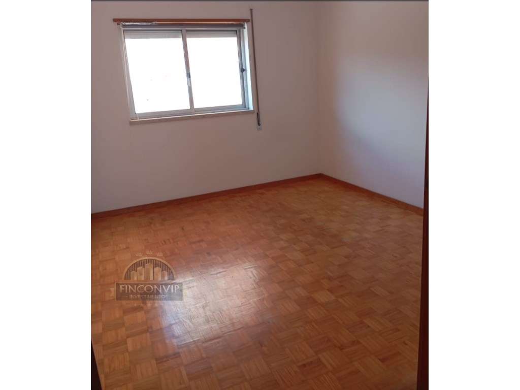 Apartamento T3, em Monte de Caparica ,Almada, na Praça Mario Dionisio - Grande imagem: 2/13