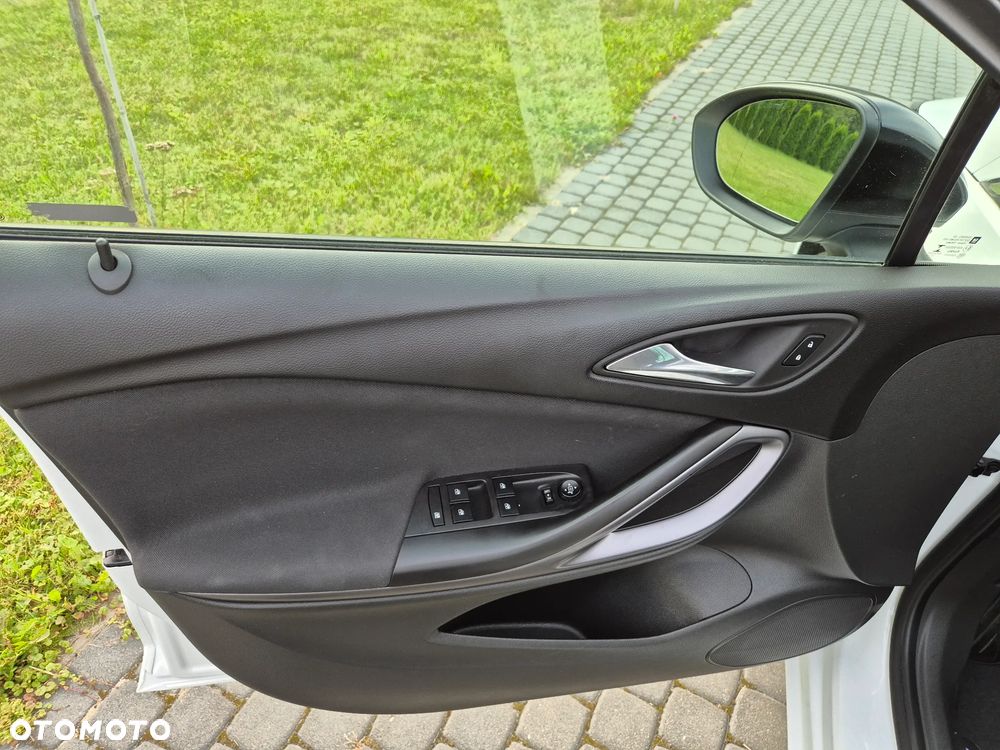 Opel Astra 1.6 D (CDTI) Dynamic - 33