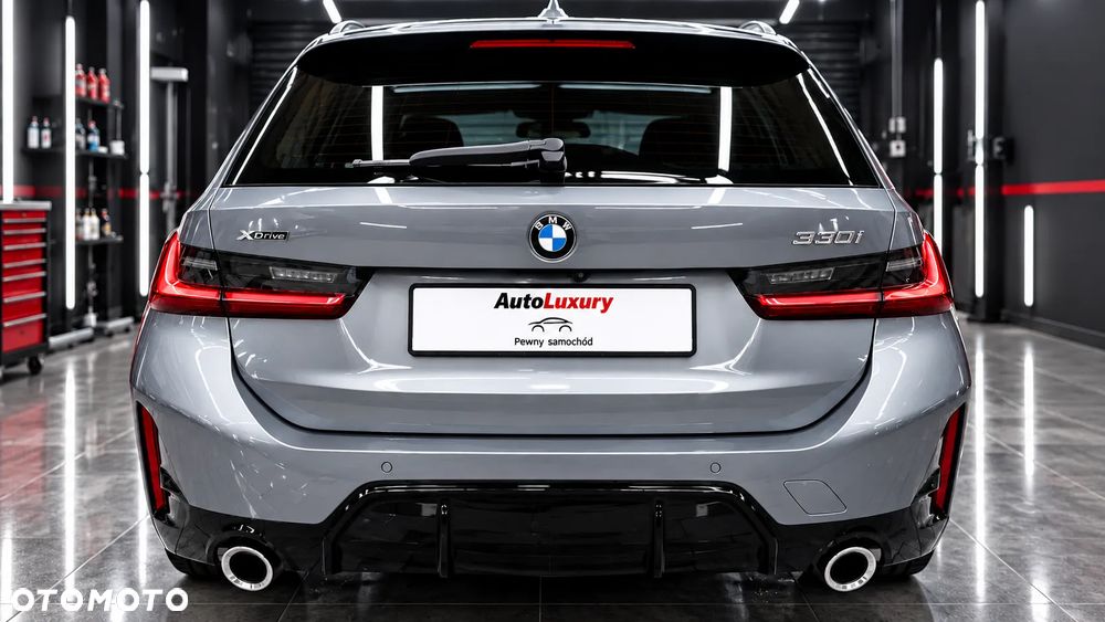 BMW Seria 3 330i xDrive M Sport Edition sport - 13
