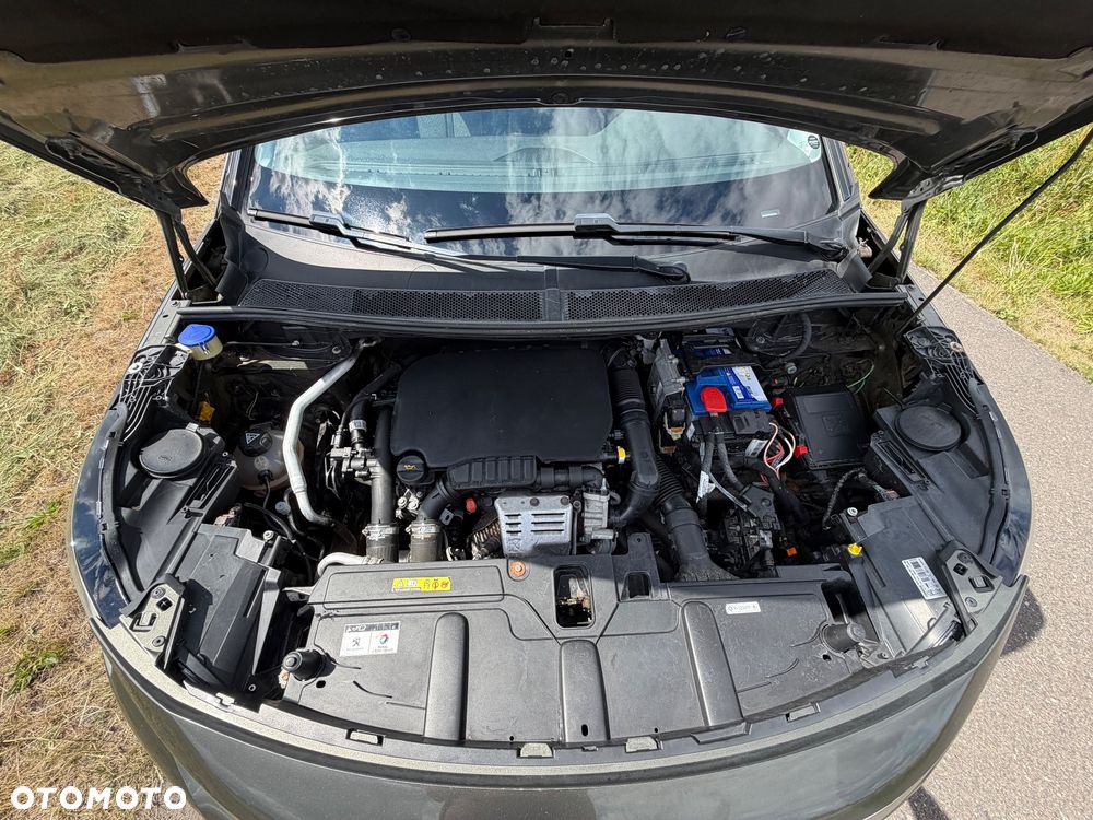Peugeot 3008 PureTech 130 Stop & Start EAT6 Allure - 22