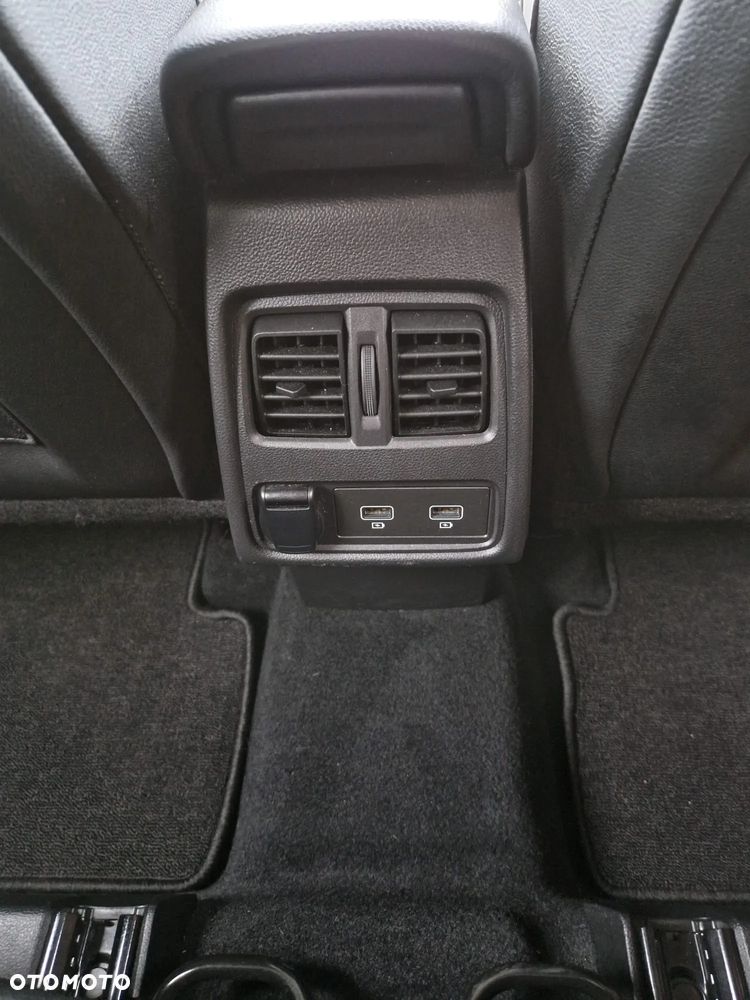 Renault Captur - 27