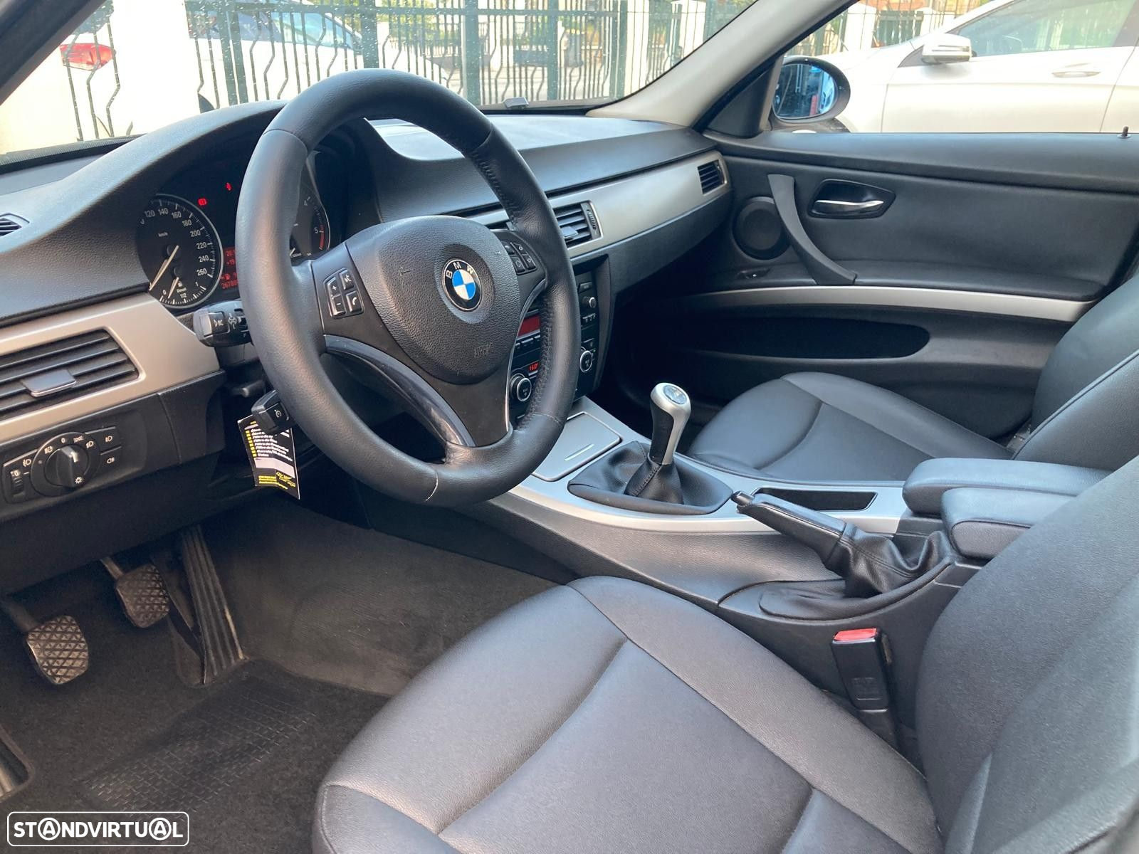 BMW 318 d Touring - 4