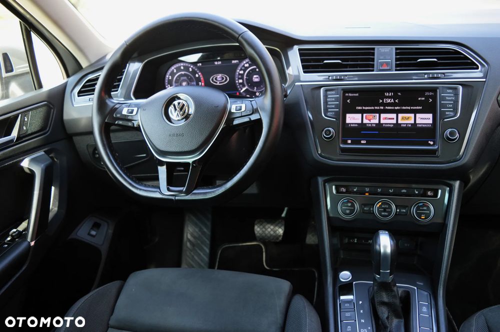 Volkswagen Tiguan 2.0 TSI 4Mot R-Style DSG - 9