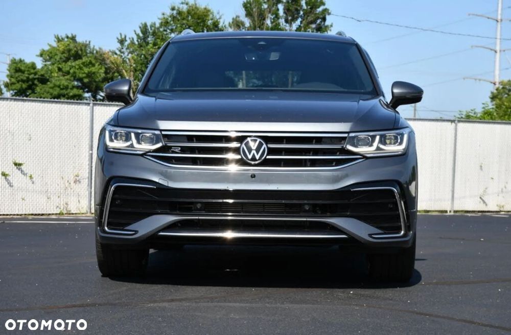 Volkswagen Tiguan - 2