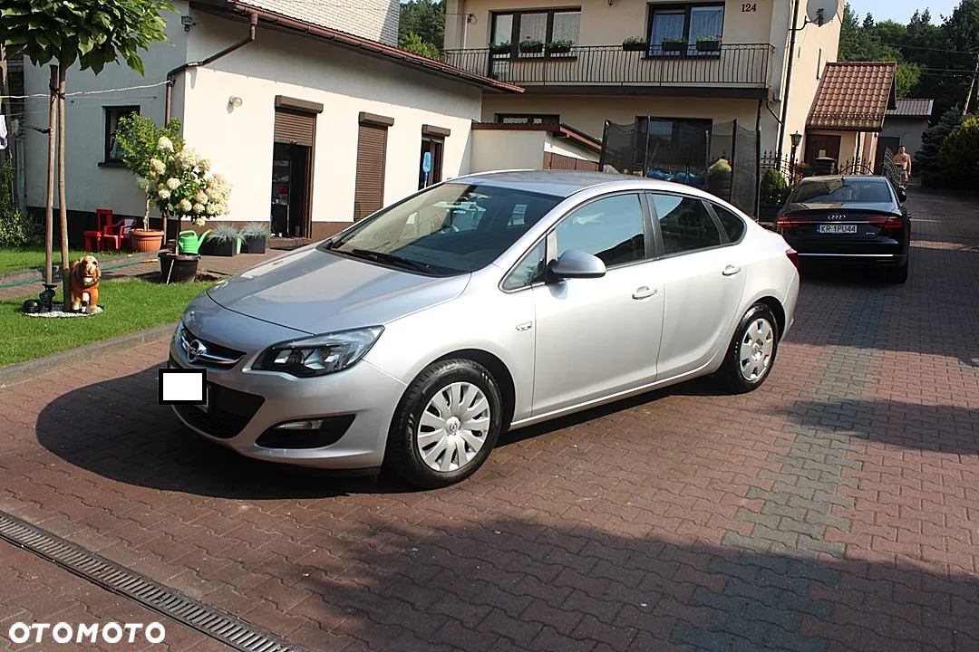Opel Astra IV 1.6 Cosmo - 13