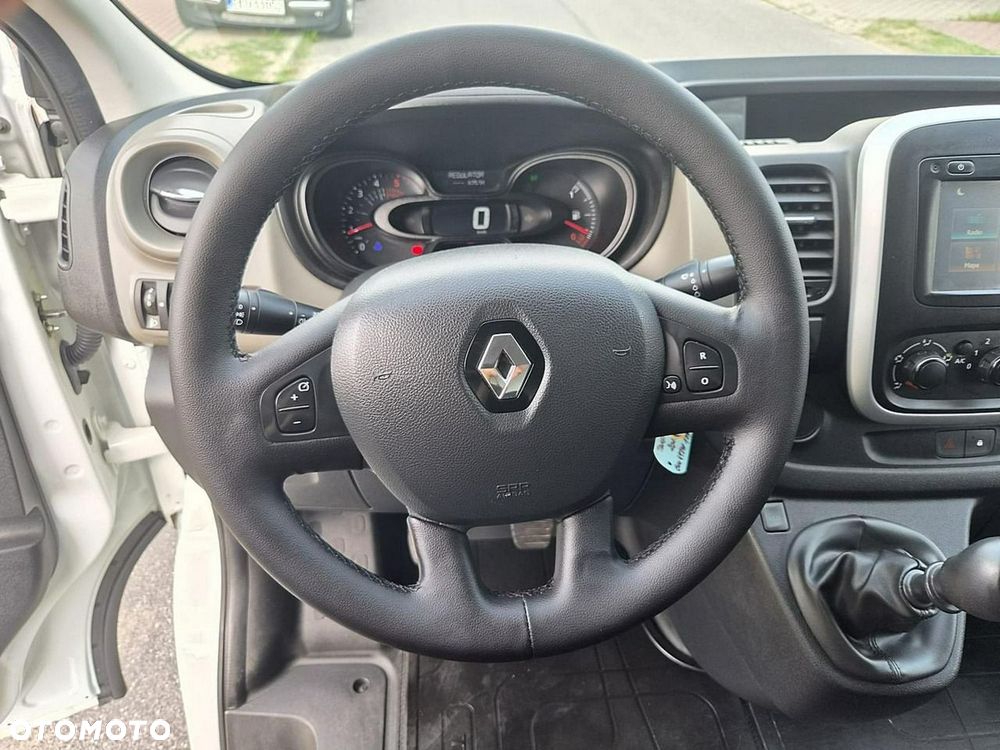 Renault Trafic - 13