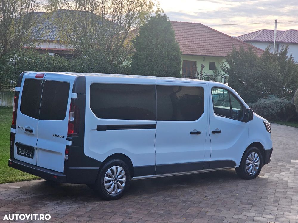 Renault Trafic Combi 2.0 Blue dCi 110 S&S L1 8+1 Zen - 4