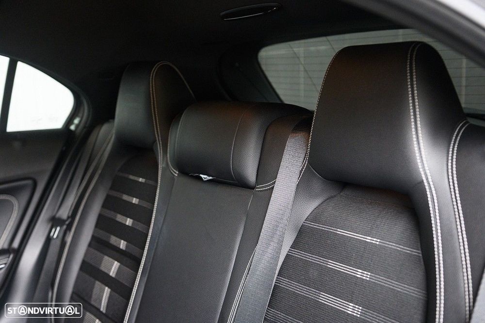 Mercedes-Benz A 180 d Urban - 34