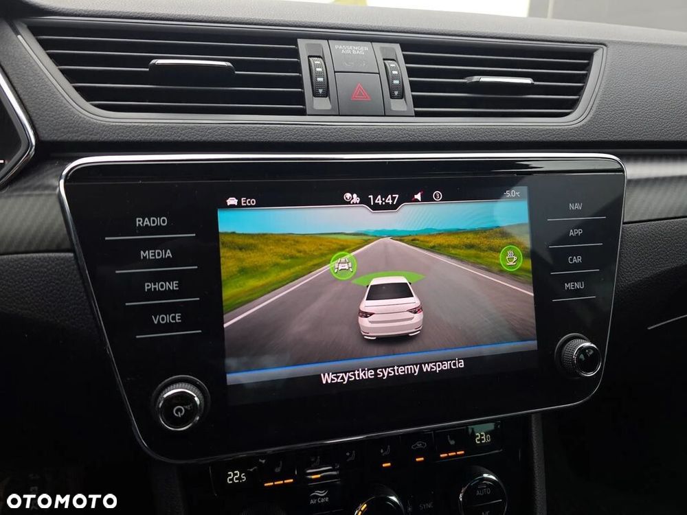 Skoda Superb 2.0 TDI SCR 4x4 Sportline DSG - 20