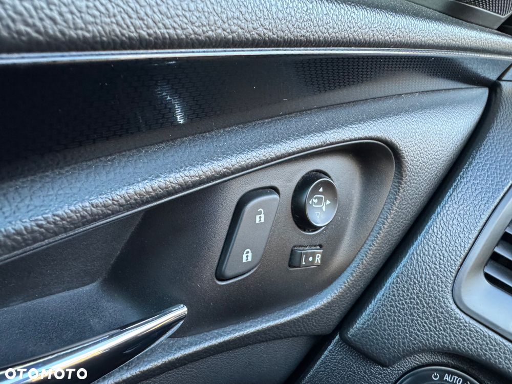 Opel Insignia 2.0 CDTI automatik Sport - 27