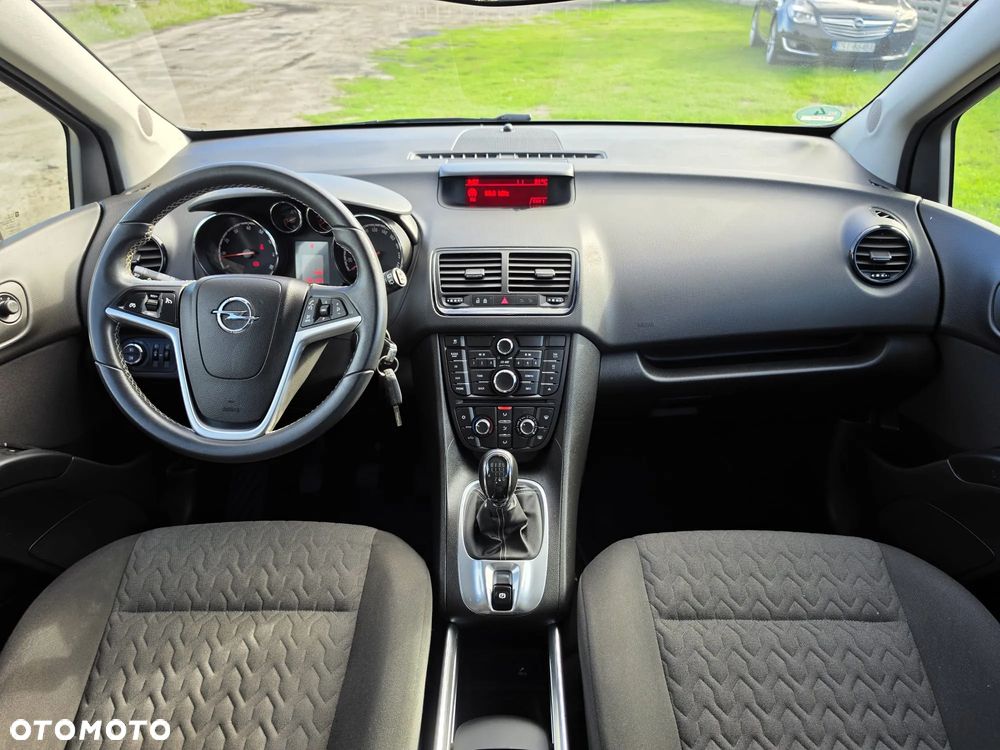 Opel Meriva 1.4 T Essentia - 10