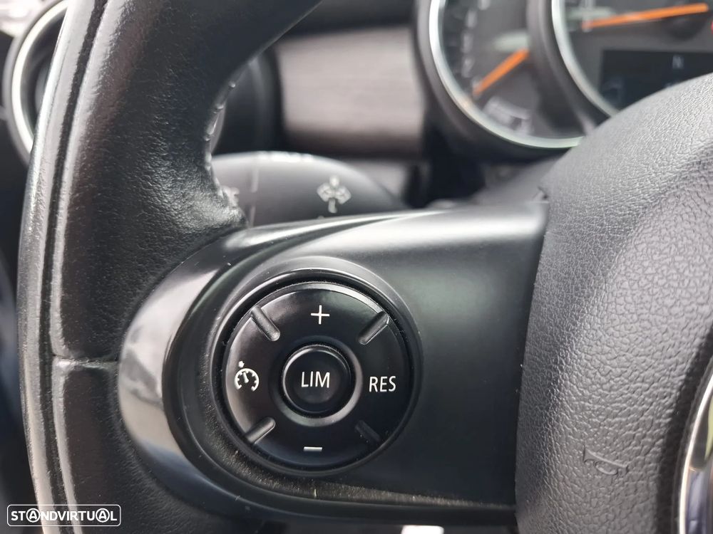 MINI 3 Portas Cooper SD Seven Chili - 32