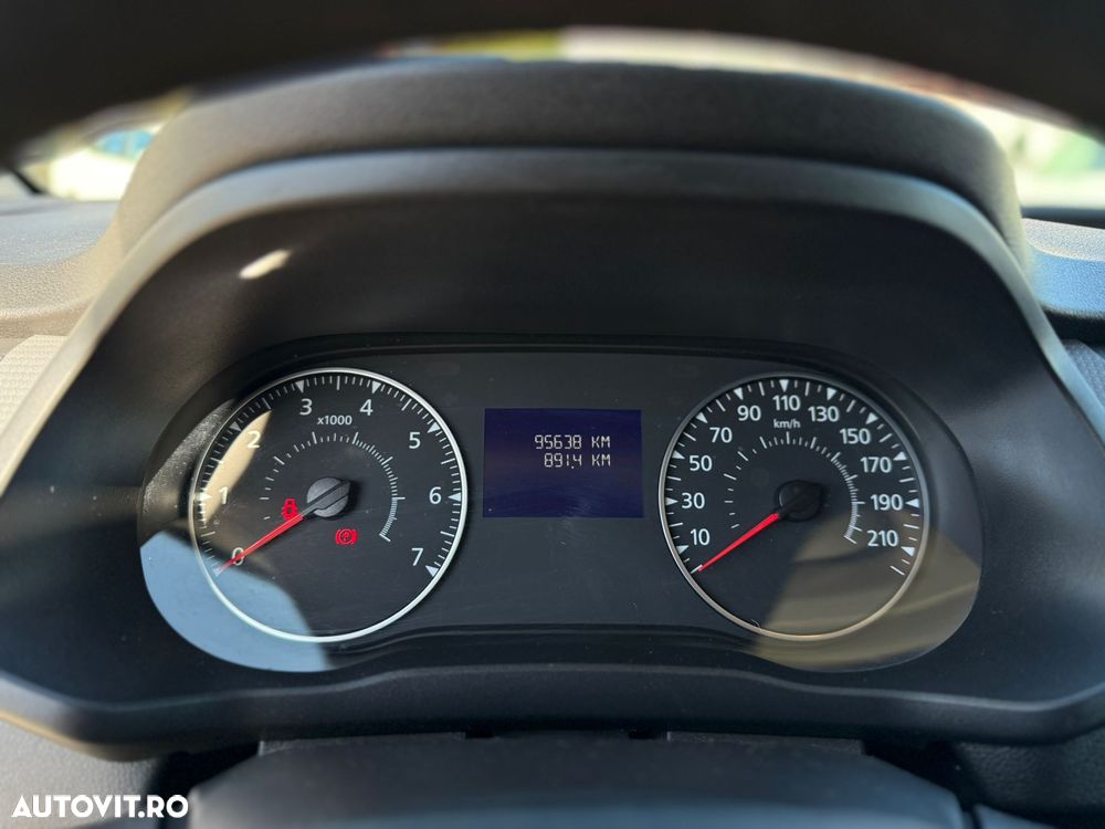 Renault Express - 13