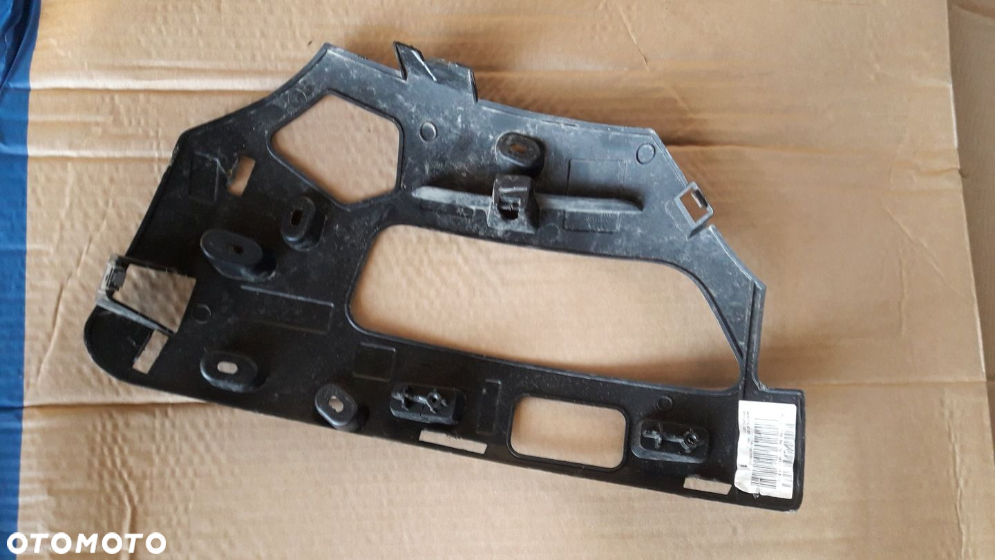 ŚLIZG ZDERZAKA PRAWY TYŁ CITROEN C4 PICASSO - 2