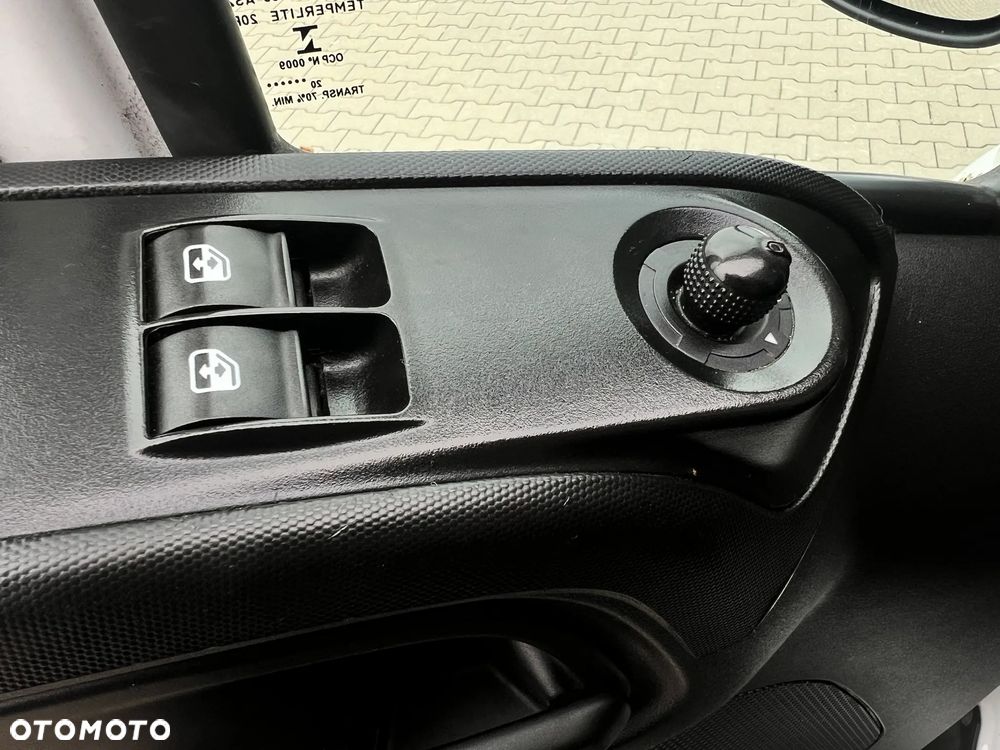 Iveco Daily 3.0 Diesel 180KM 6biegów 35S18 - 8