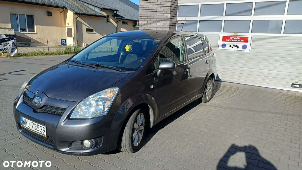 Toyota Corolla Verso 2.2 D-4D Sol - 1