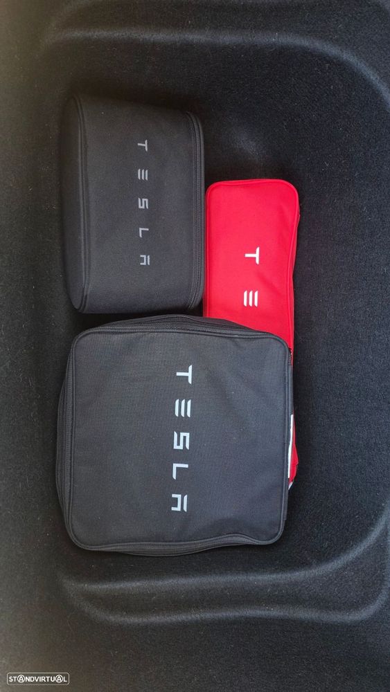 Tesla Model Y Long Range Tração Integral - 37