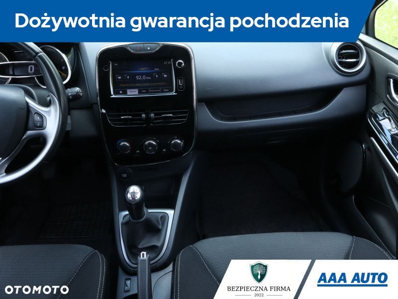 Renault Clio - 10