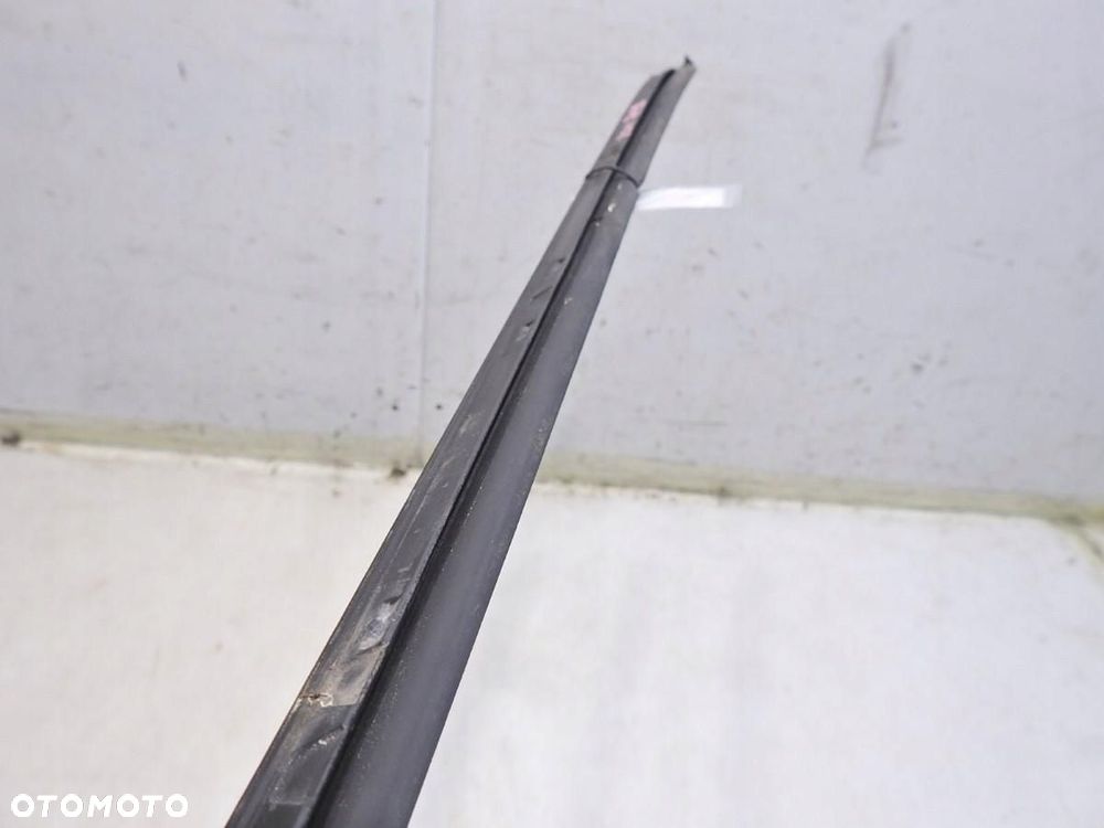 LISTWA SZYBY CZOŁOWEJ AUDI A4 B8 8K0854328 - 6
