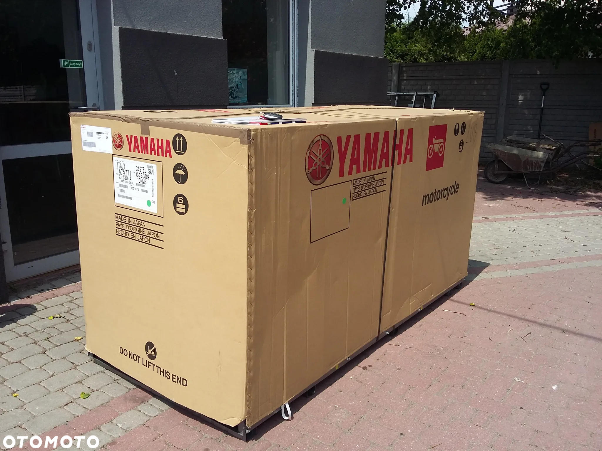 Yamaha Tmax - 37