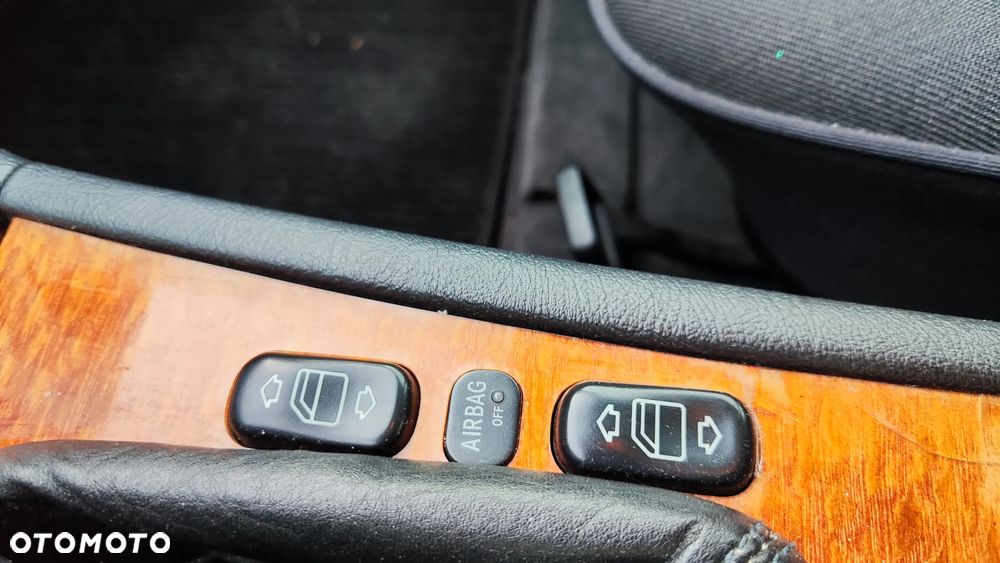 Mercedes-Benz Klasa E 200 CDI Elegance - 16