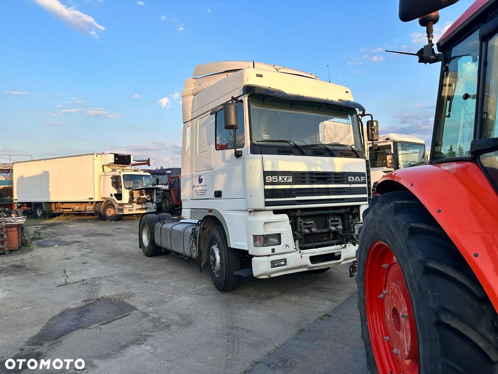 DAF XF 95 430 EURO 2 Kompletna karoseria most skrzynia kabina rama