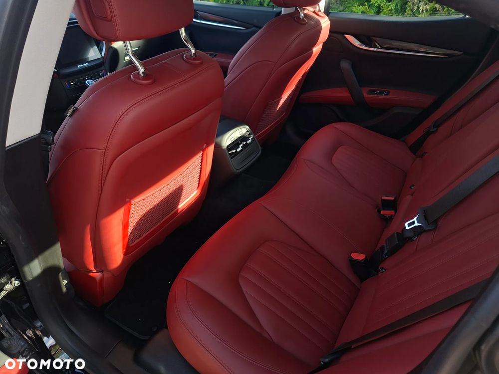 Maserati Ghibli S Q4 - 10