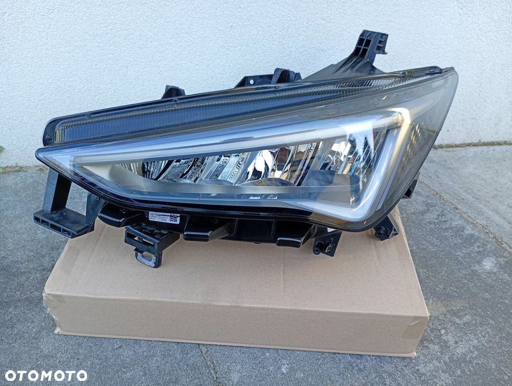 CUPRA BORN LAMPA LEWA PRZÓD PRZEDNIA FULL LED 10F941007K - 2