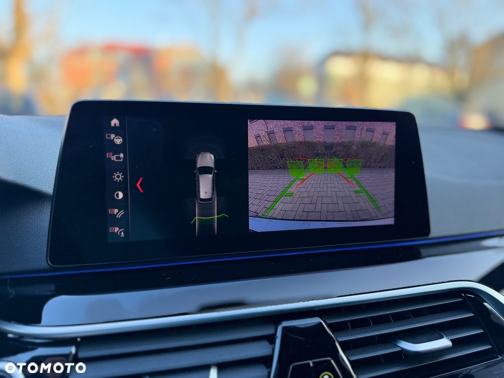 BMW Seria 5 530d Sport Line sport - 11