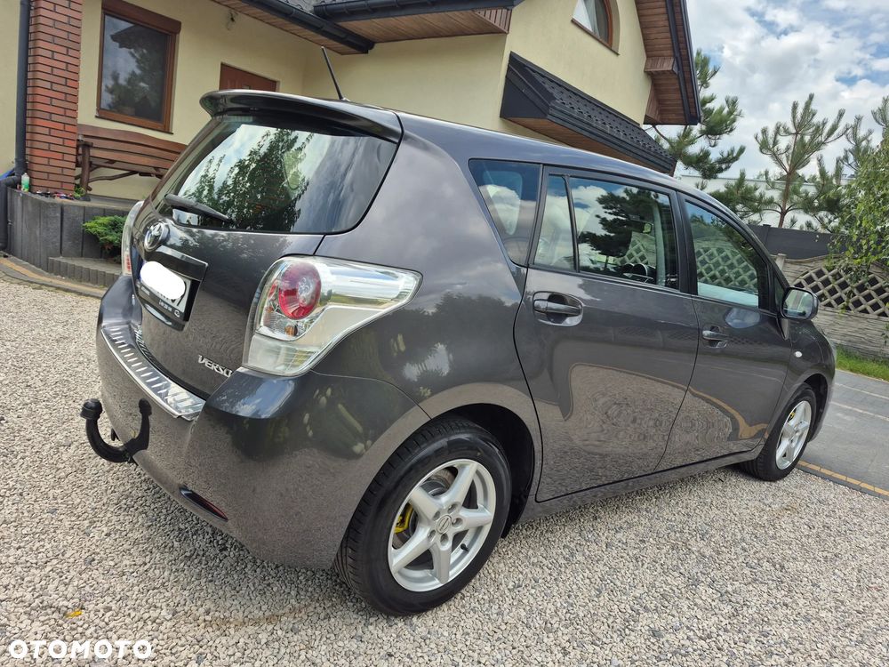 Toyota Verso 1.8 Life - 6