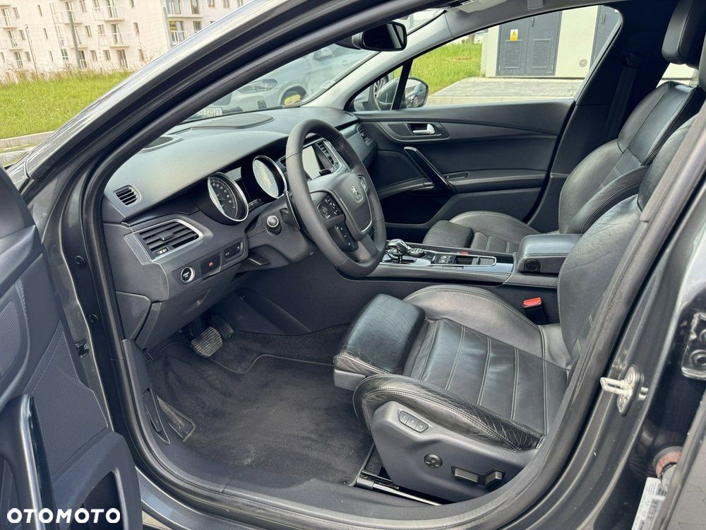 Peugeot 508 RXH Hybrid4 - 17