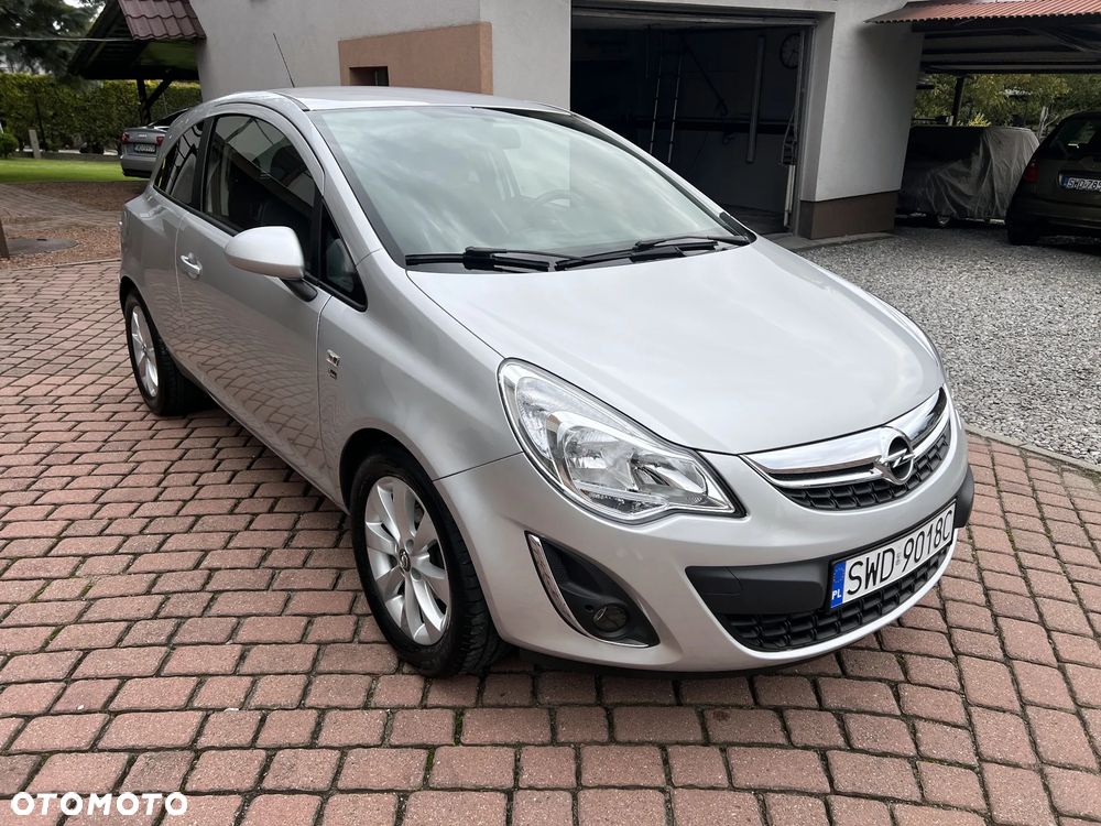 Opel Corsa 1.2 16V Edition 150 - 3