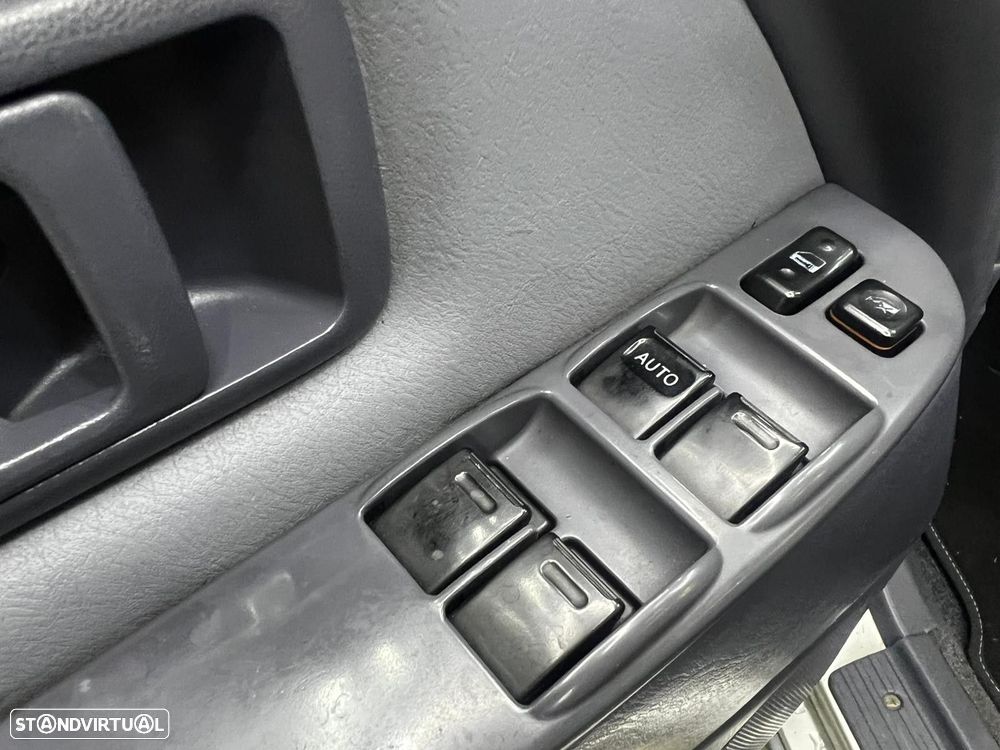 Toyota Land Cruiser 3.0 TD Pack 2 - 33