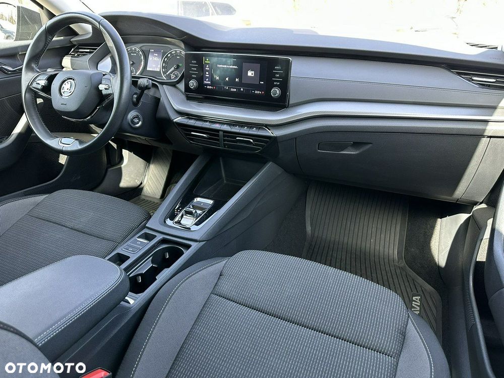 Skoda Octavia 2.0 TDI Ambition DSG - 23
