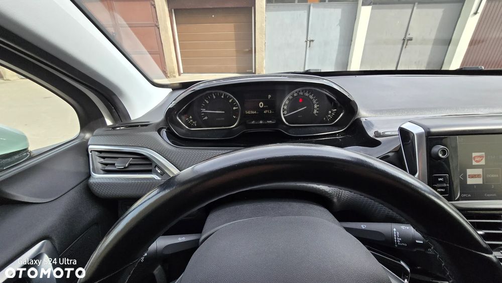 Peugeot 2008 1.2 Pure Tech GPF Allure S&S EAT6 - 12