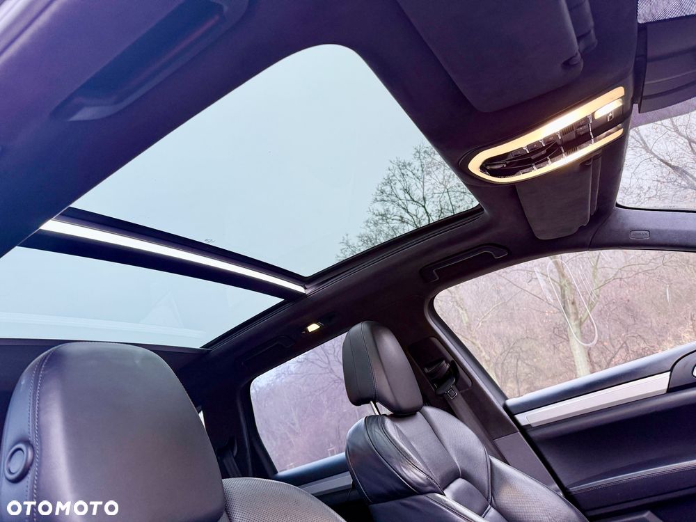 Porsche Cayenne Turbo Tiptronic S - 13