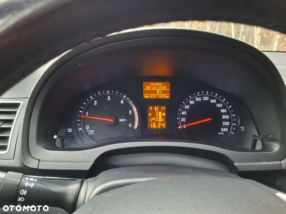 Toyota Avensis 2.0 D-4D Sol - 23