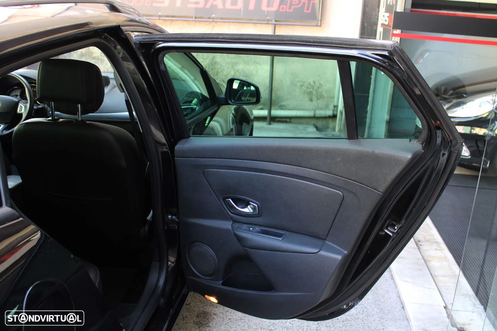 Renault Mégane Sport Tourer 1.5 dCi GT Line - 25