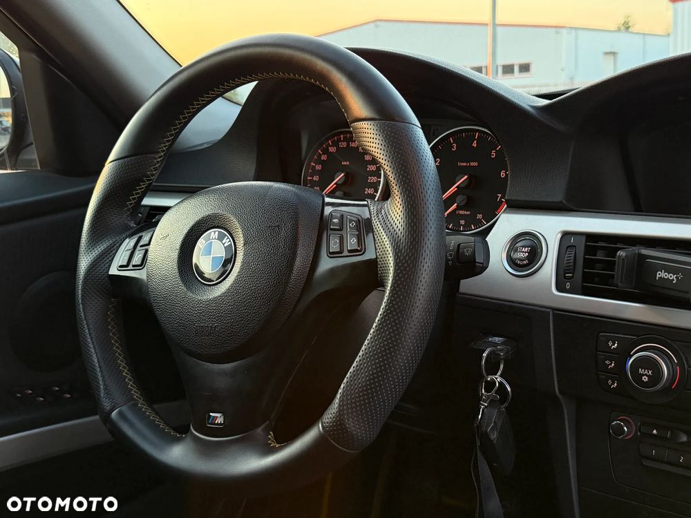 BMW Seria 3 320i - 20