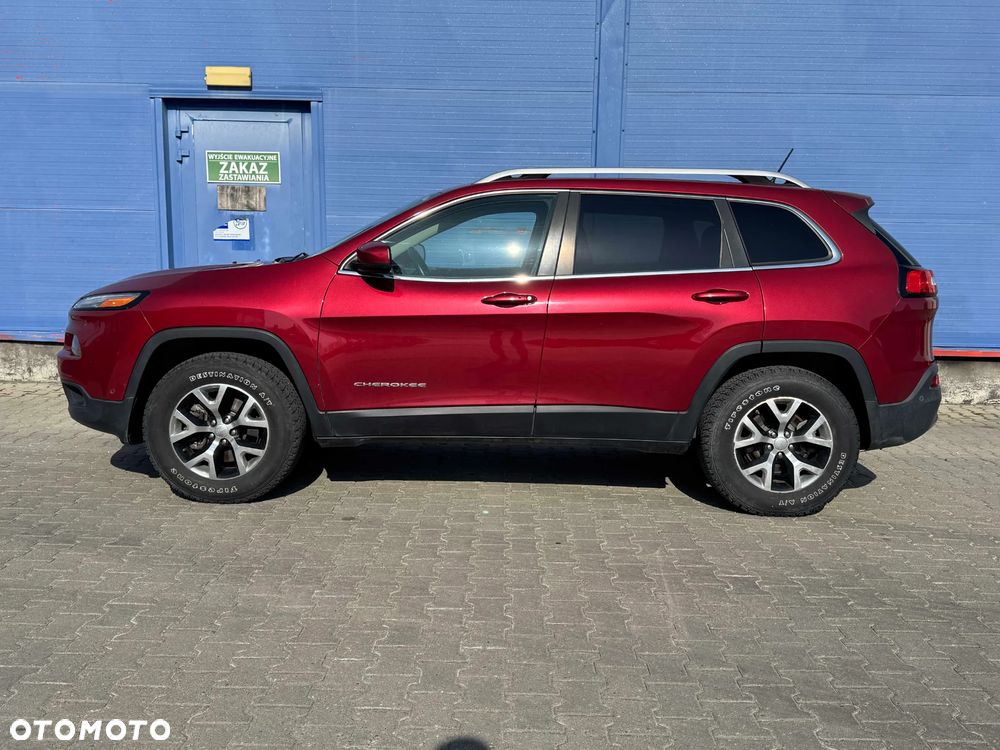 Jeep Cherokee - 5