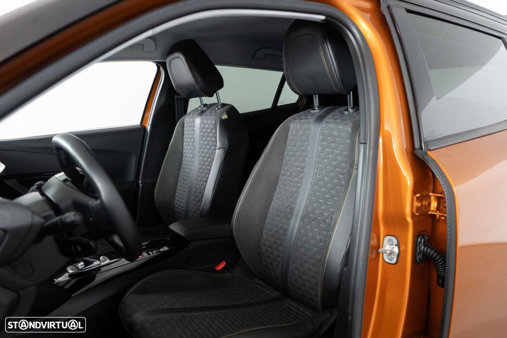 Peugeot e-2008 50 kWh Allure Pack - 9