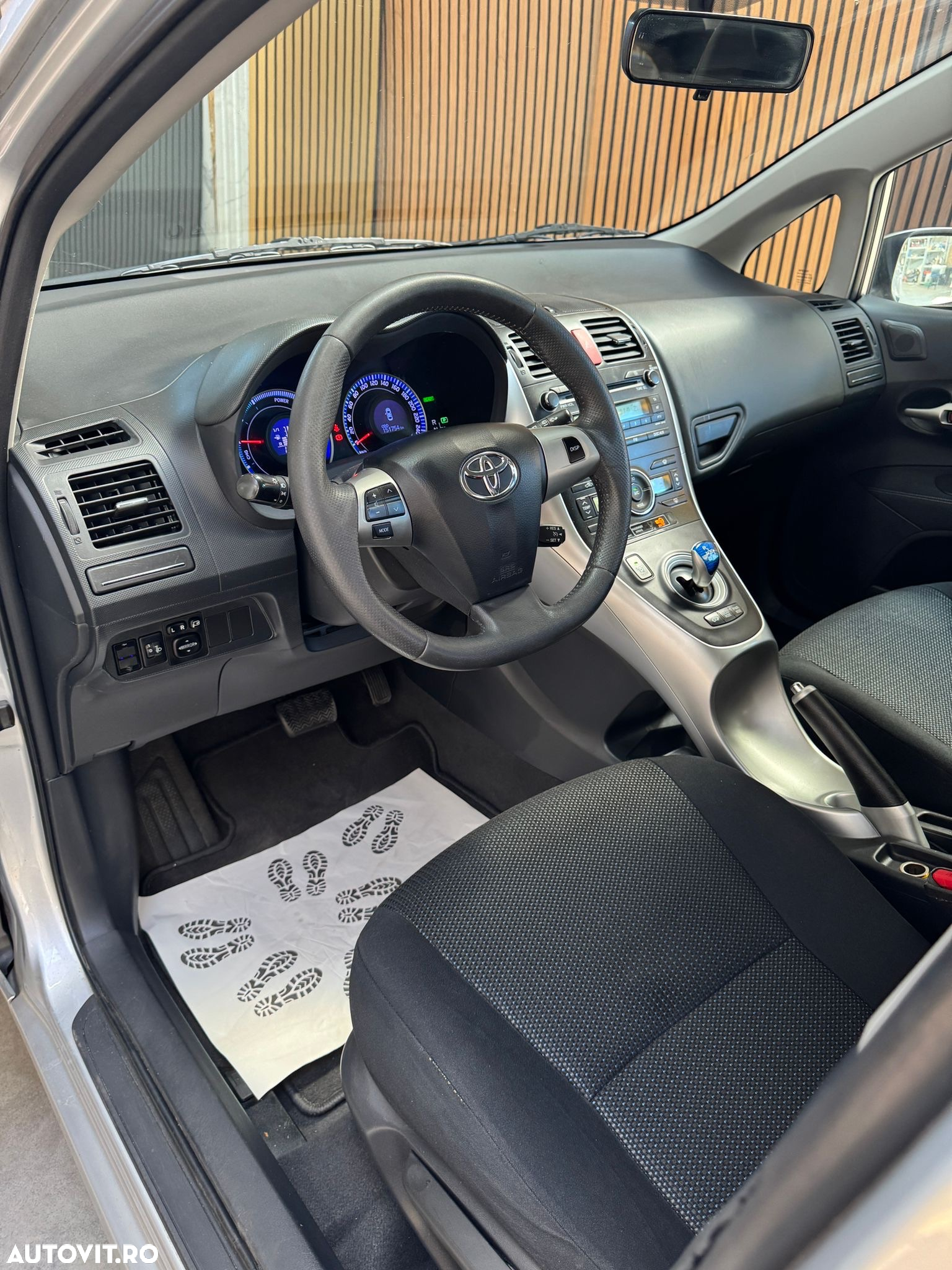 Toyota Auris 1.8 L VVT-i Hybrid Luna - 11