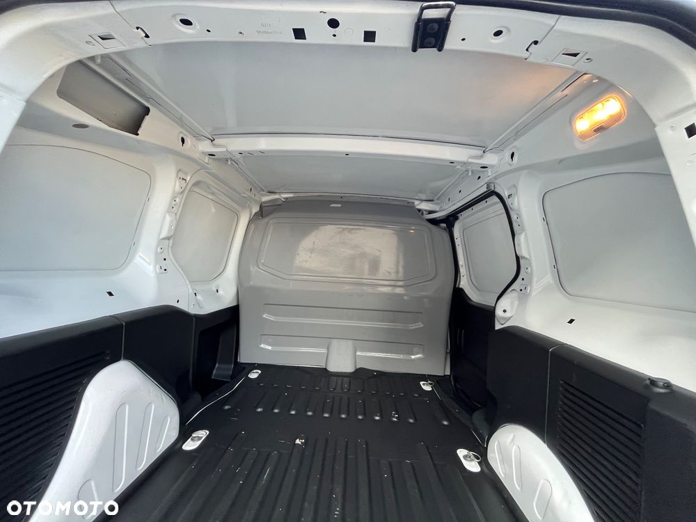 Citroën BERLINGO - 23