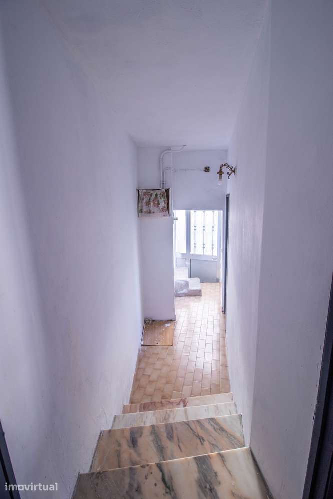 Moradia T2 situada em Vilar Seco - Grande imagem: 2/10