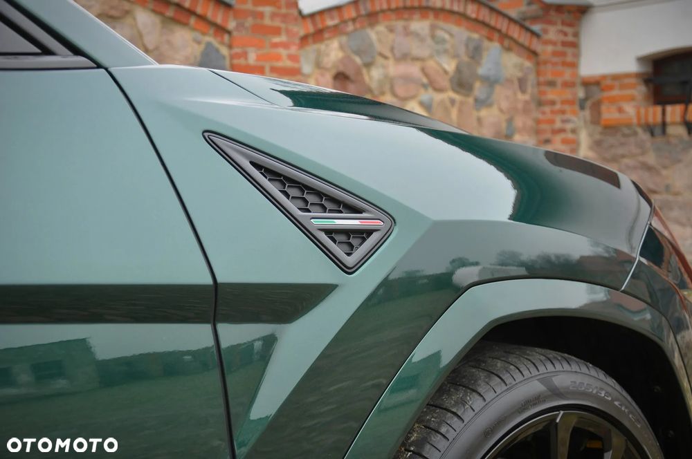 Lamborghini Urus Standard - 17
