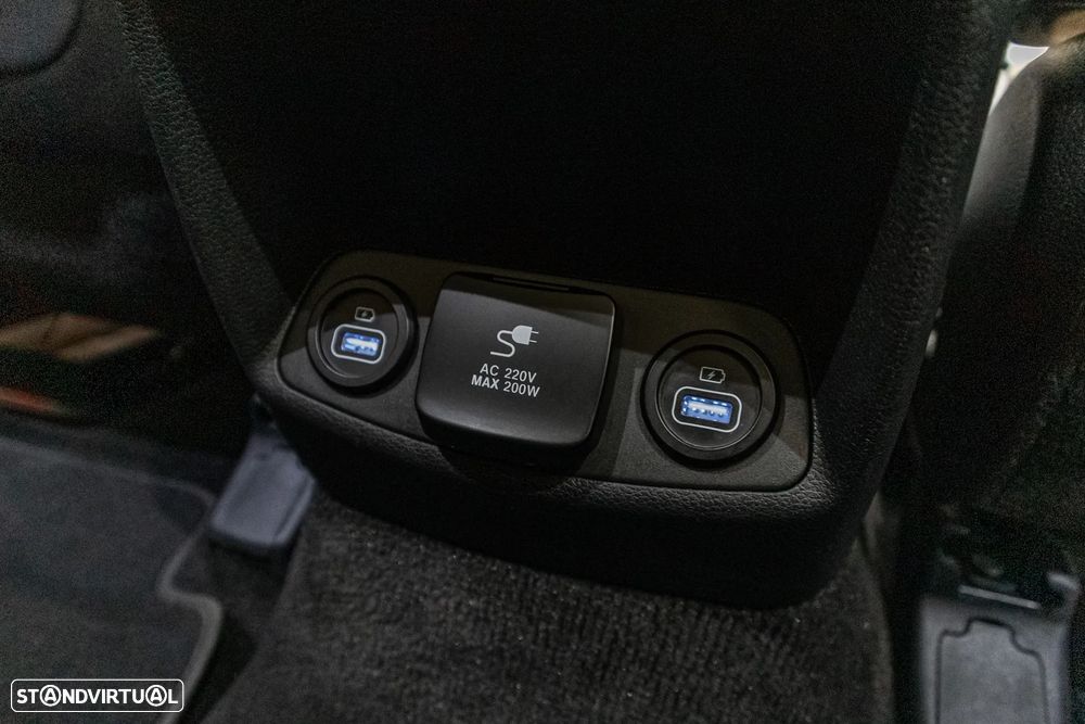 Hyundai Santa Fe 2.2 CRDi Vanguard+Luxury Pack - 31